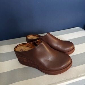 Korks Ease Mallory Slip On Mules Brown Leather Comfort Clogs Women's US 7